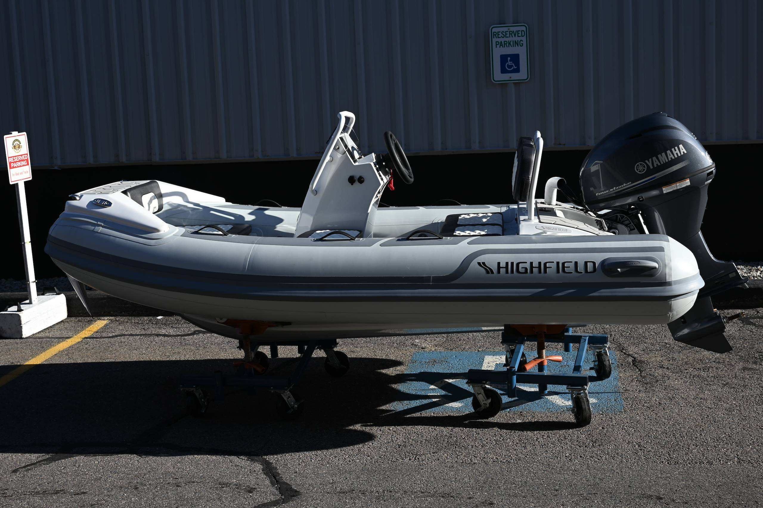 2027 Highfield Sport 330 Standard - Image 1