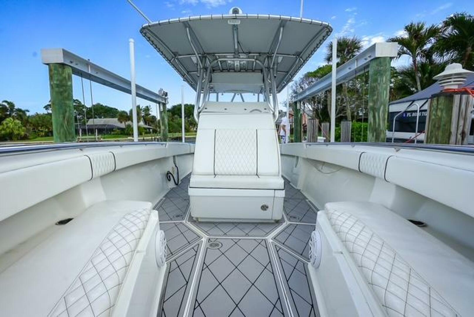 2007 Spectre 37 Center Console - Image 17