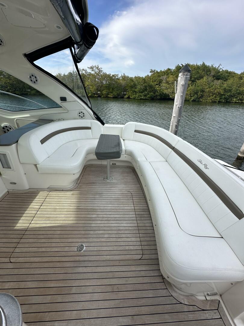 2005 Sea Ray - Image 12