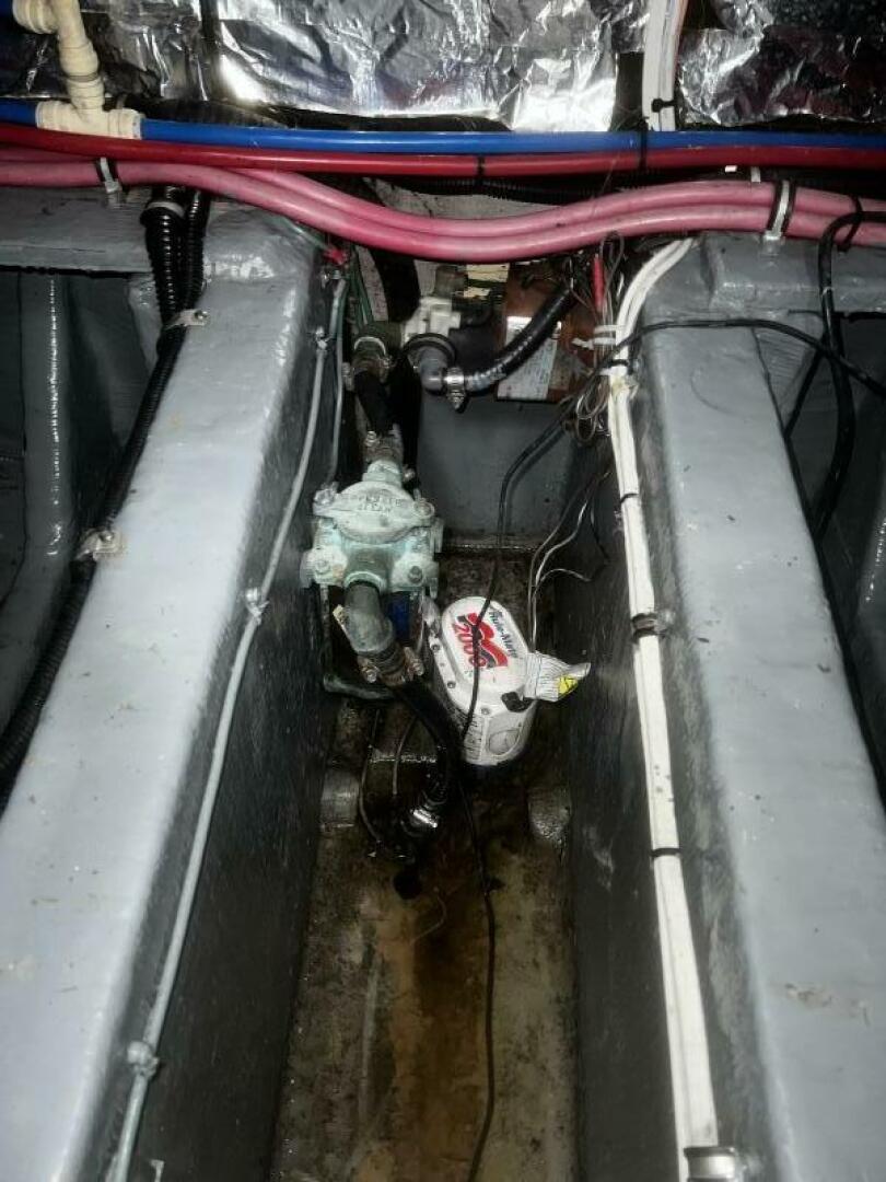 2000 Wellcraft Coastal - Image 29