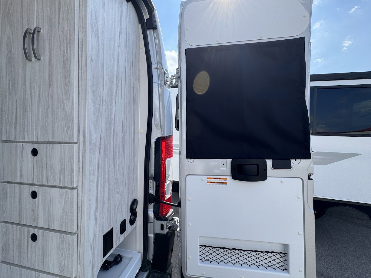2026 JAYCO COMET 18C - Image 32