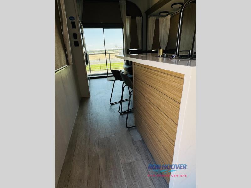 2025 FOREST RIVER WILDWOOD 42VERANDA - Image 6