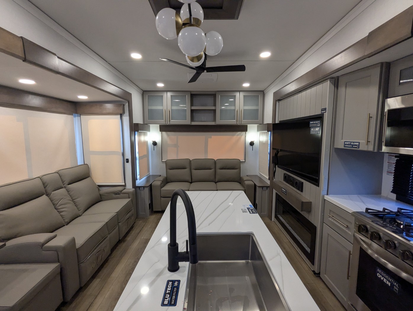 2026 Alliance RV Paradigm