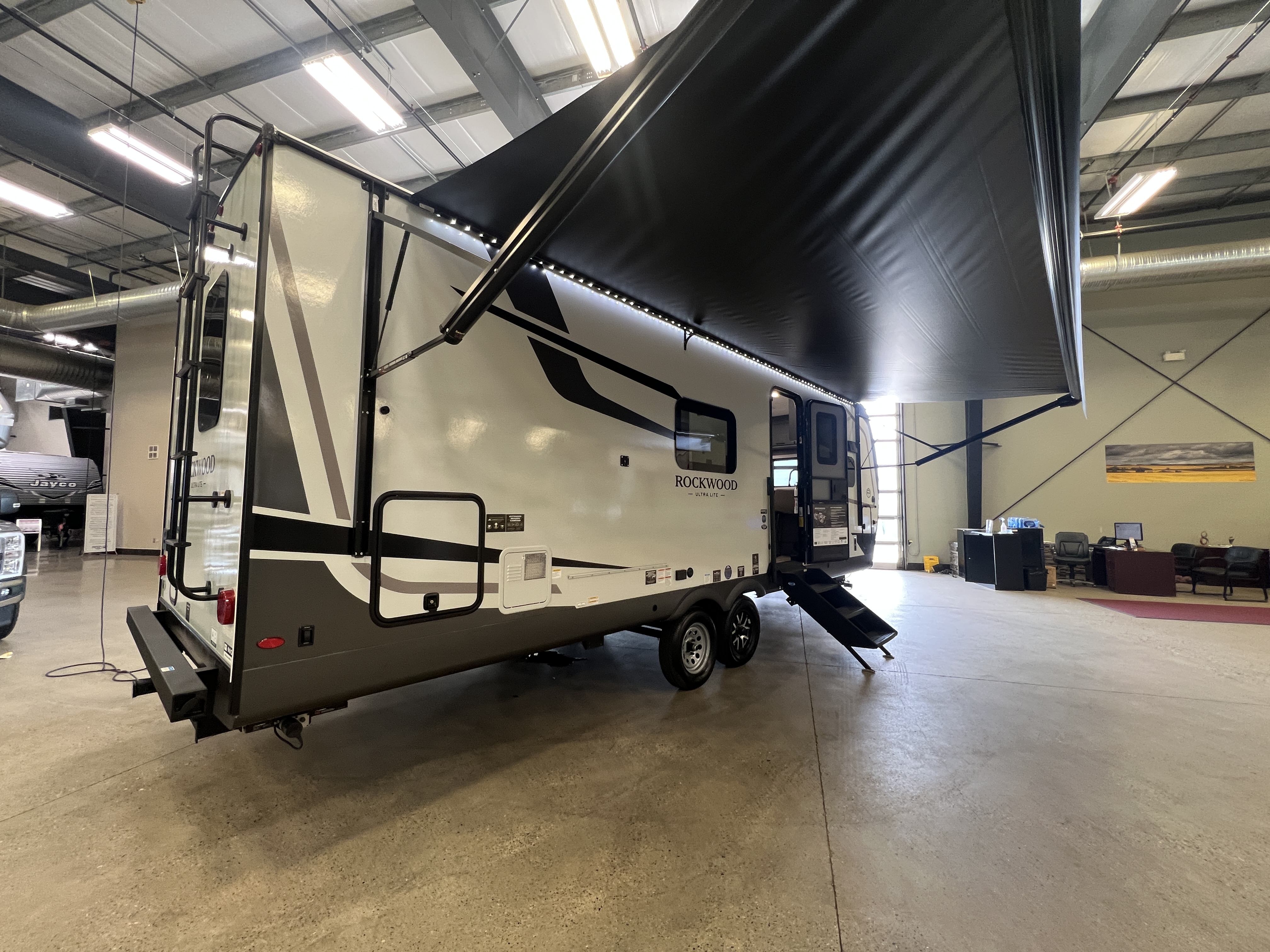 2027 Forest River Rockwood Ultra Lite 2623MBR - Image 7