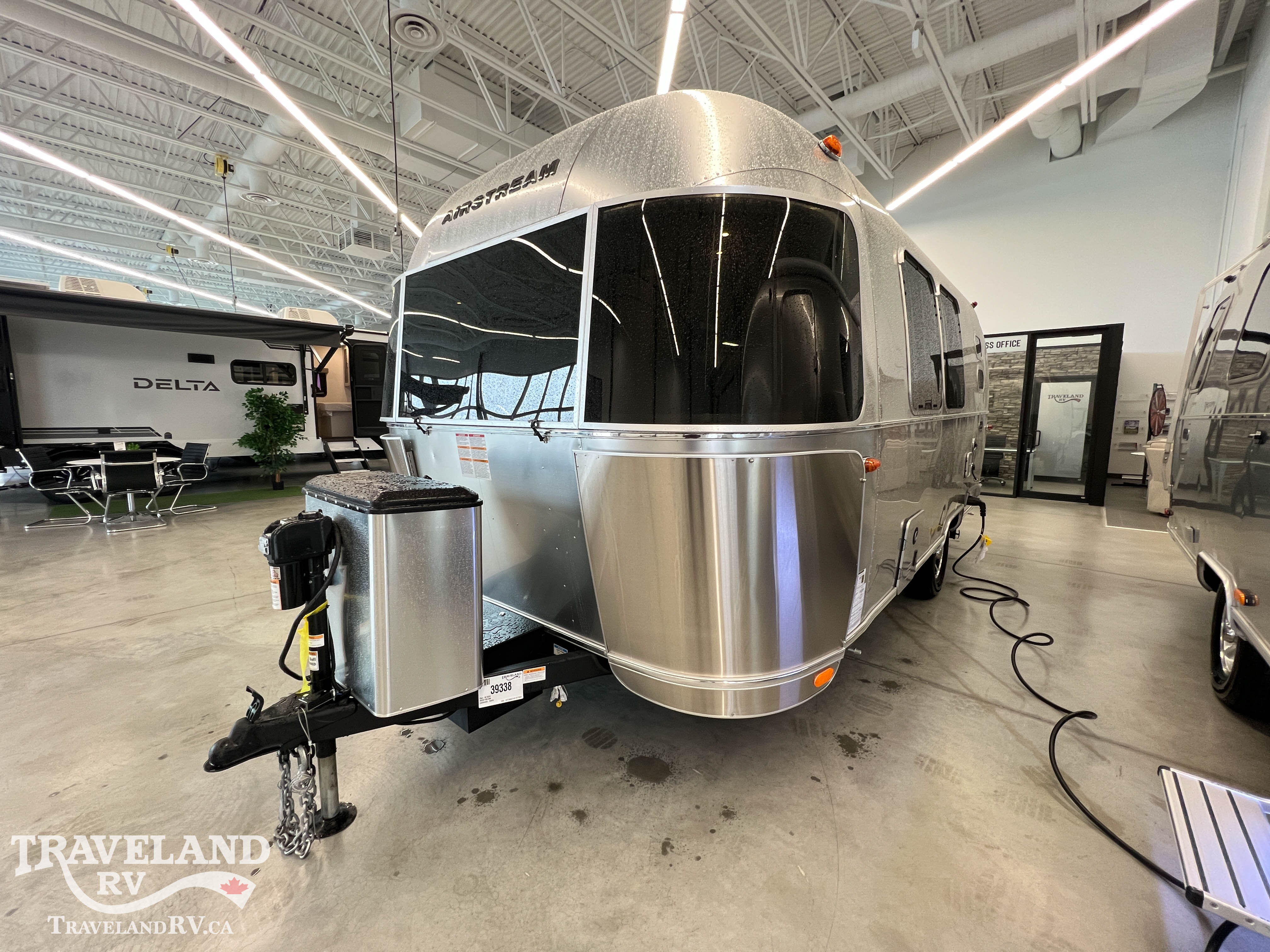 2026 Airstream Caravel 20FB - Image 5