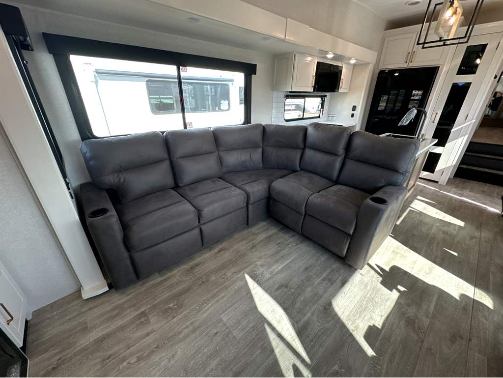 2026 JAYCO EAGLE 335LSTS - Image 17