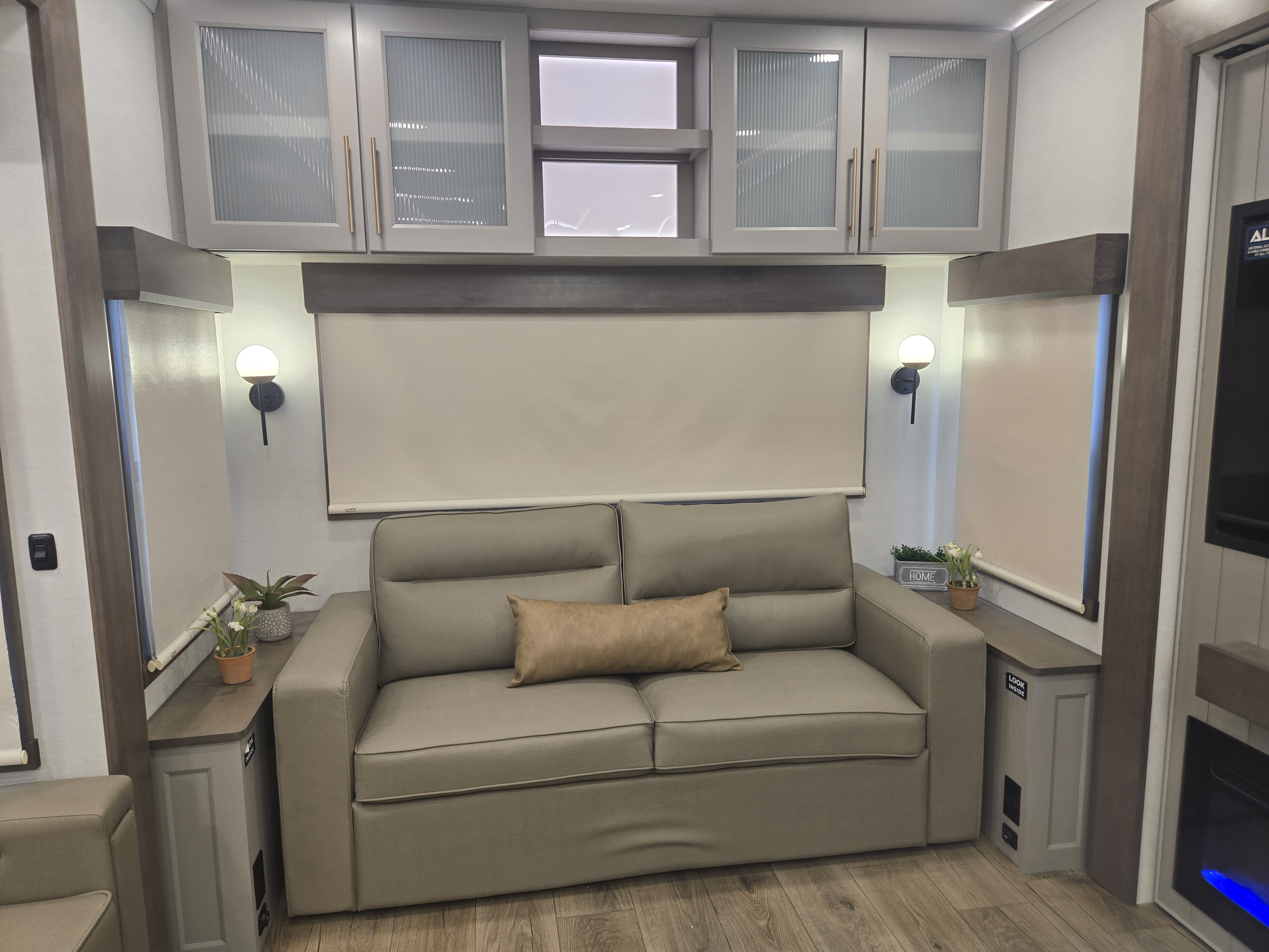 2026 Alliance Paradigm 310RL - Image 11