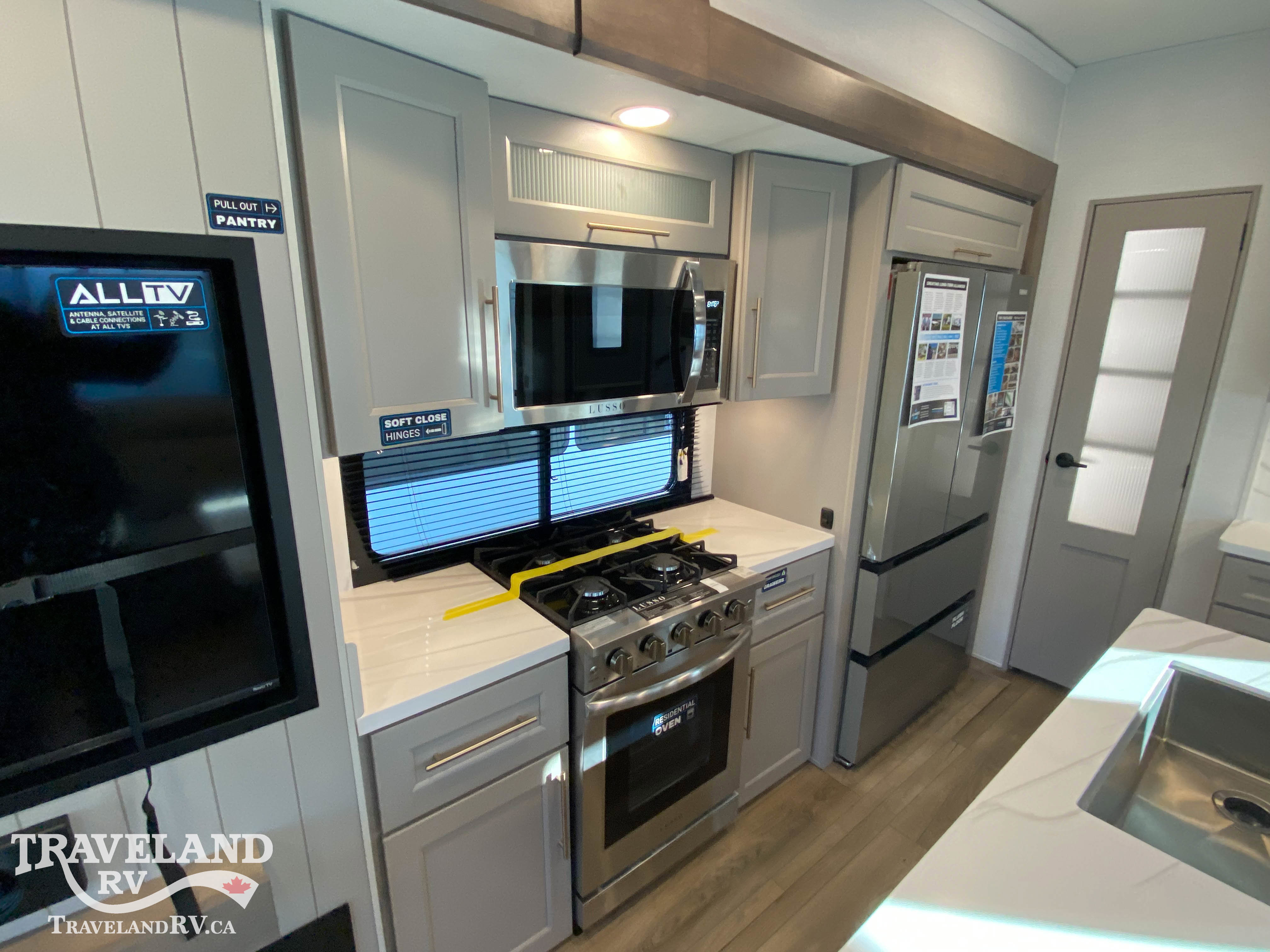 2026 Alliance RV PARADIGM 310RL - Image 11