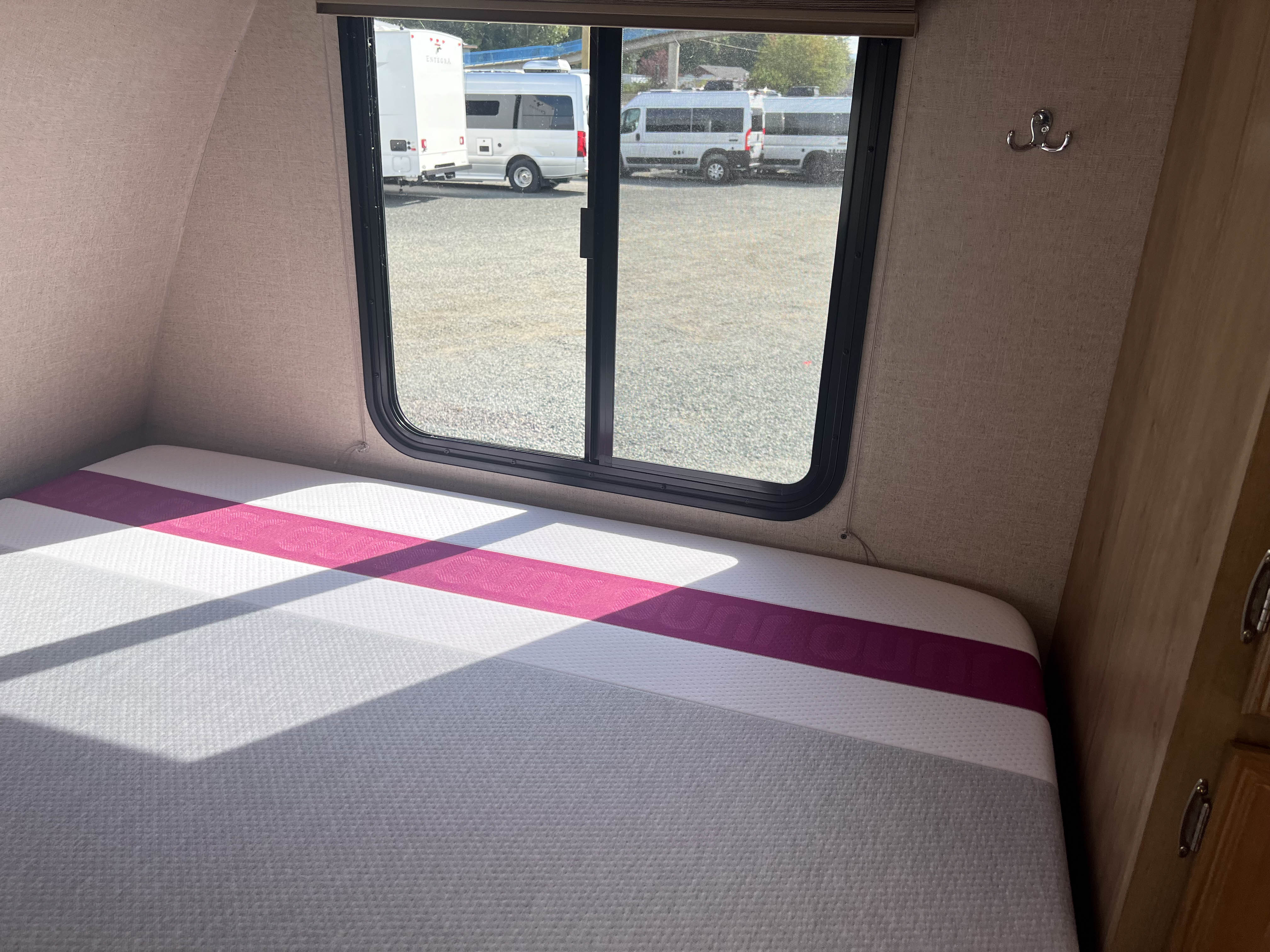 2020 Winnebago Micro Minnie 1808FBS - Image 19