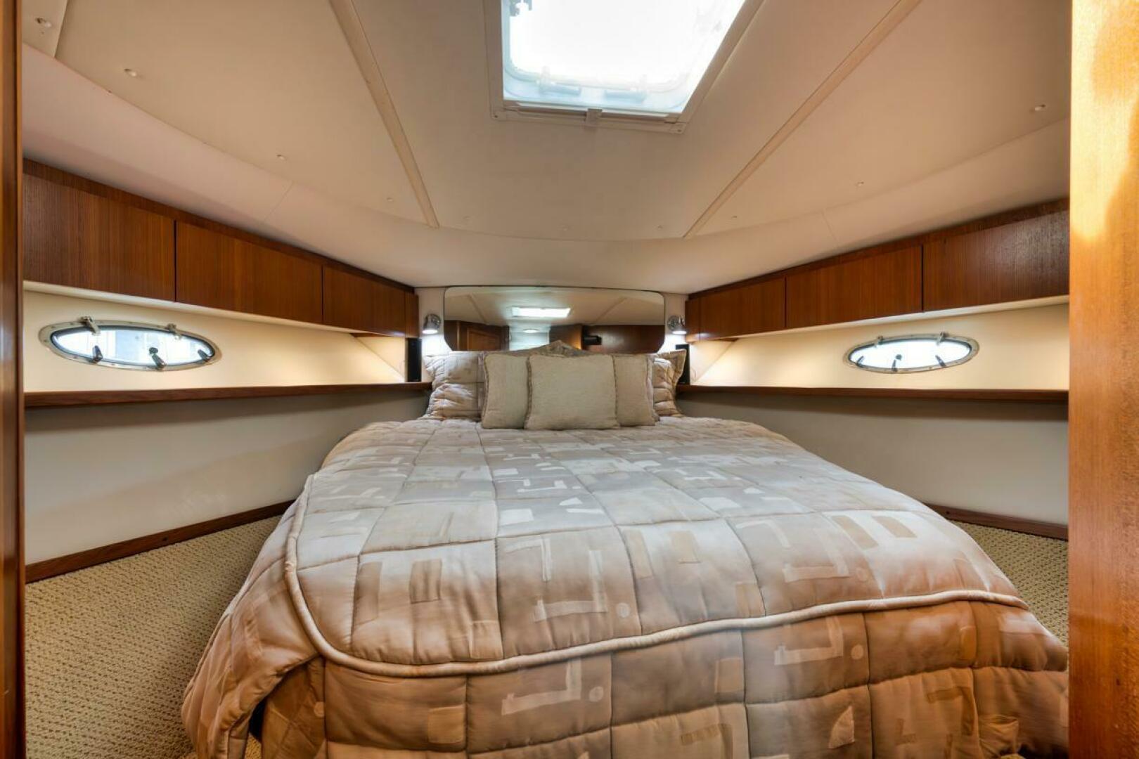 2004 Tiara Yachts 38 Open - Image 13