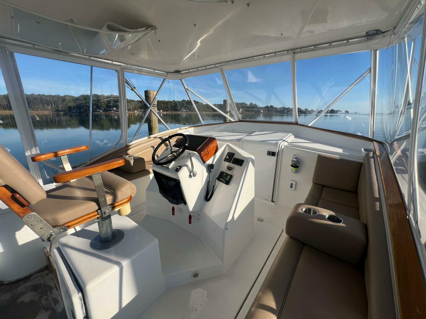 1998 Jersey Cape 36 Express - Image 12