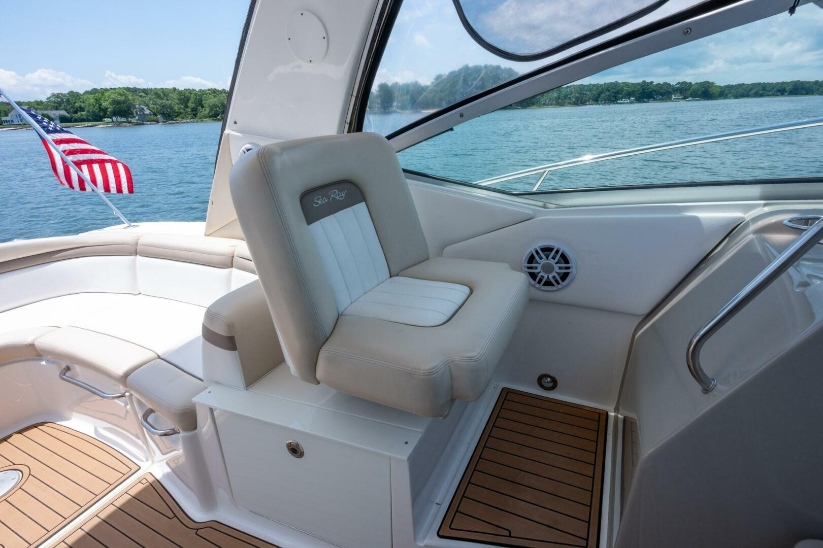 2013 Sea Ray 370 Sundancer - Image 28