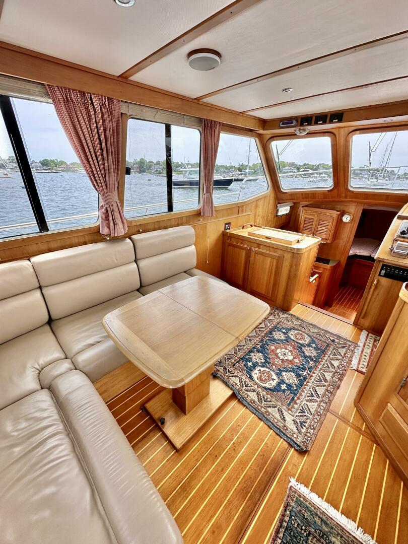 2002 Sabreline 36 Flybridge - Image 9
