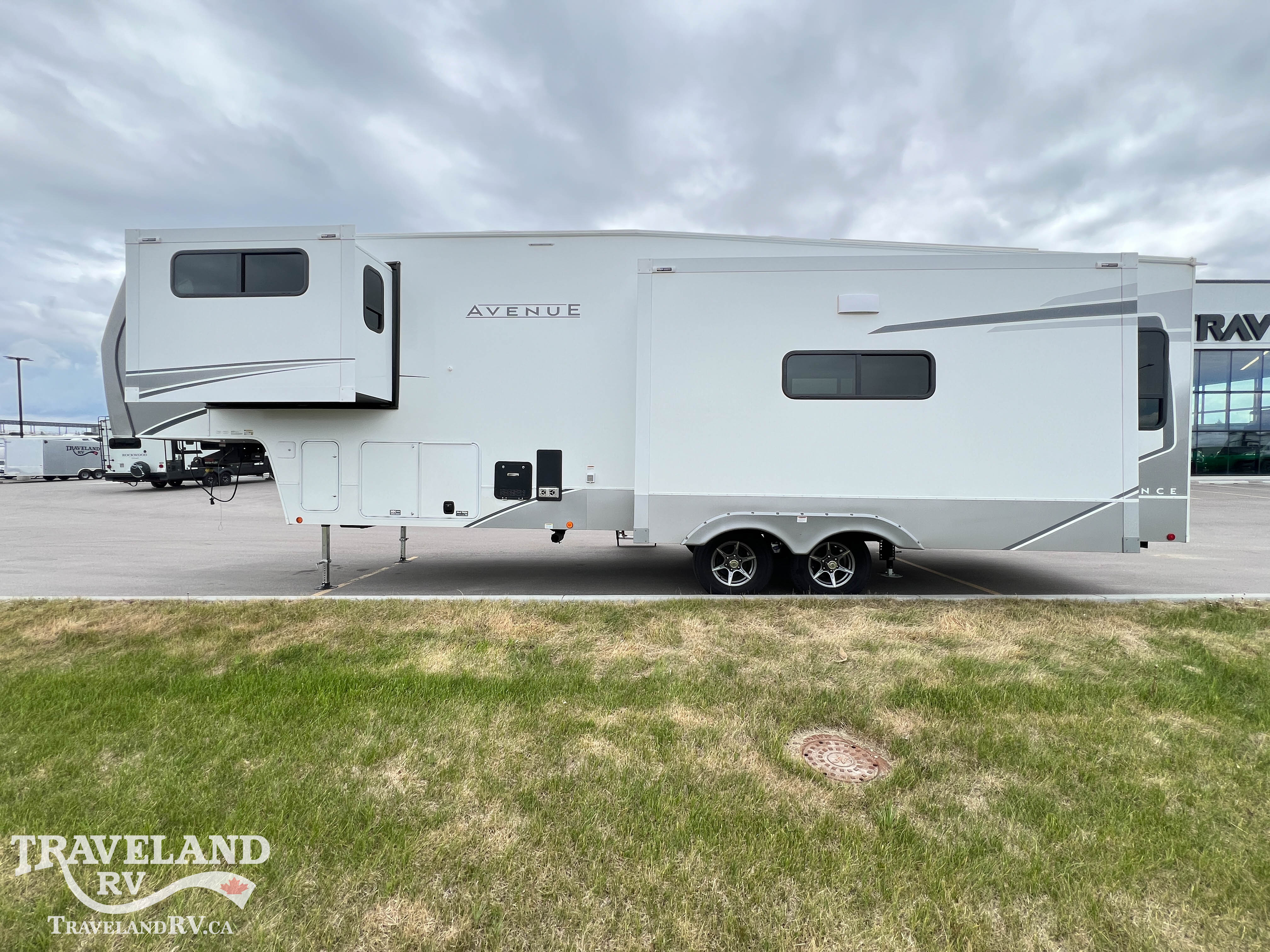 2026 Alliance RV Avenue 32RLS - Image 6