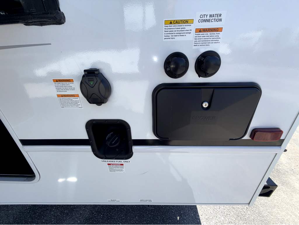 2027 ENTEGRA COACH ODYSSEY 24B - Image 12