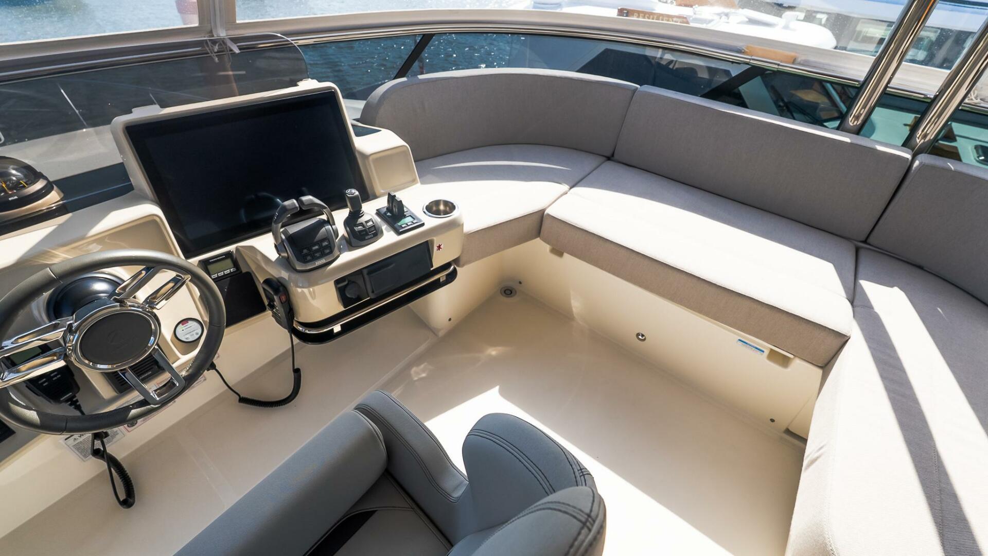 2024 Absolute Navetta 68 - Image 29