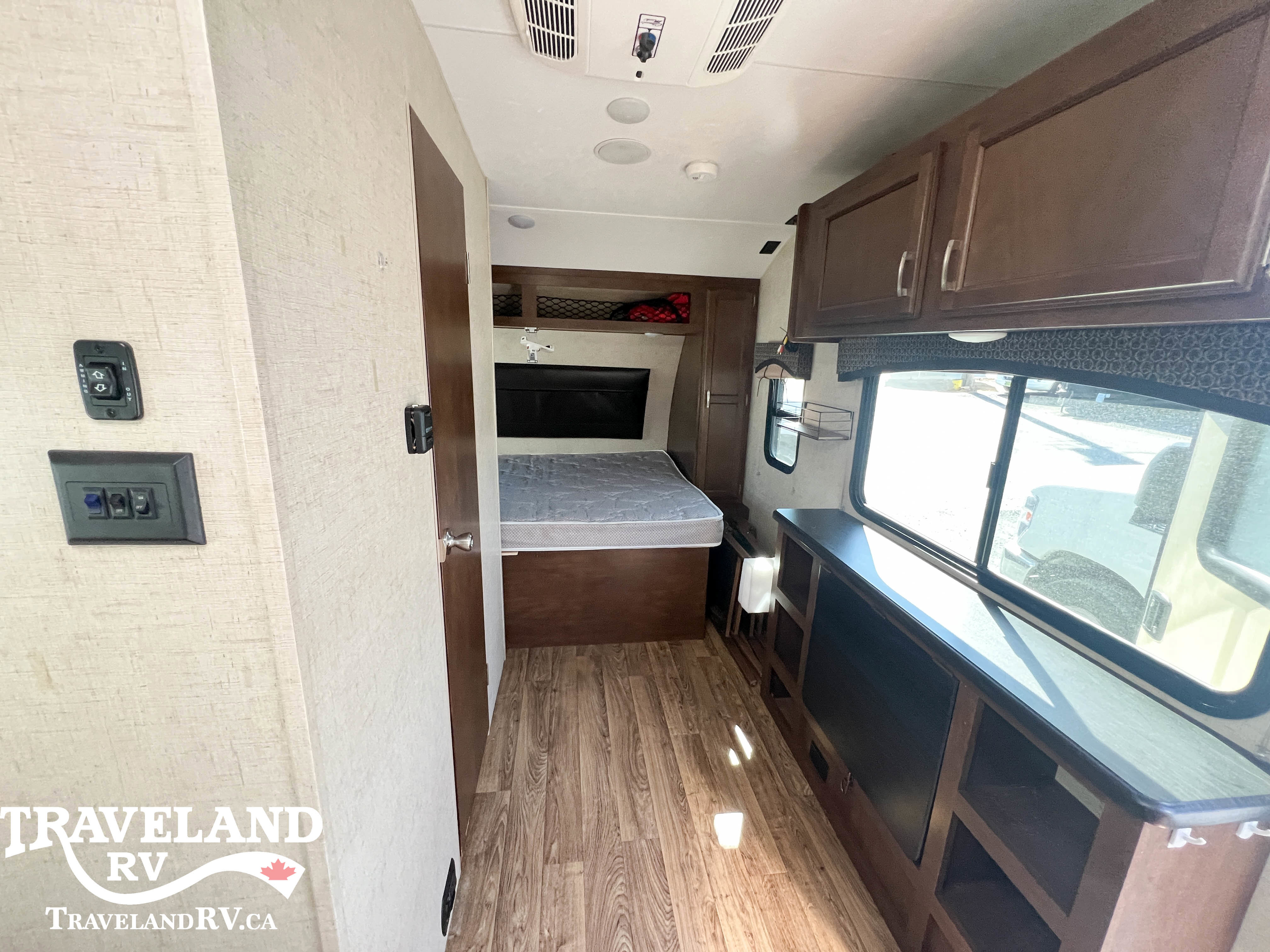 2017 Venture RV Sonic Lite SL149VML - Image 15