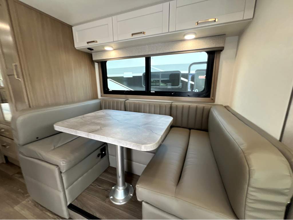 2027 ENTEGRA COACH ODYSSEY 24B - Image 7