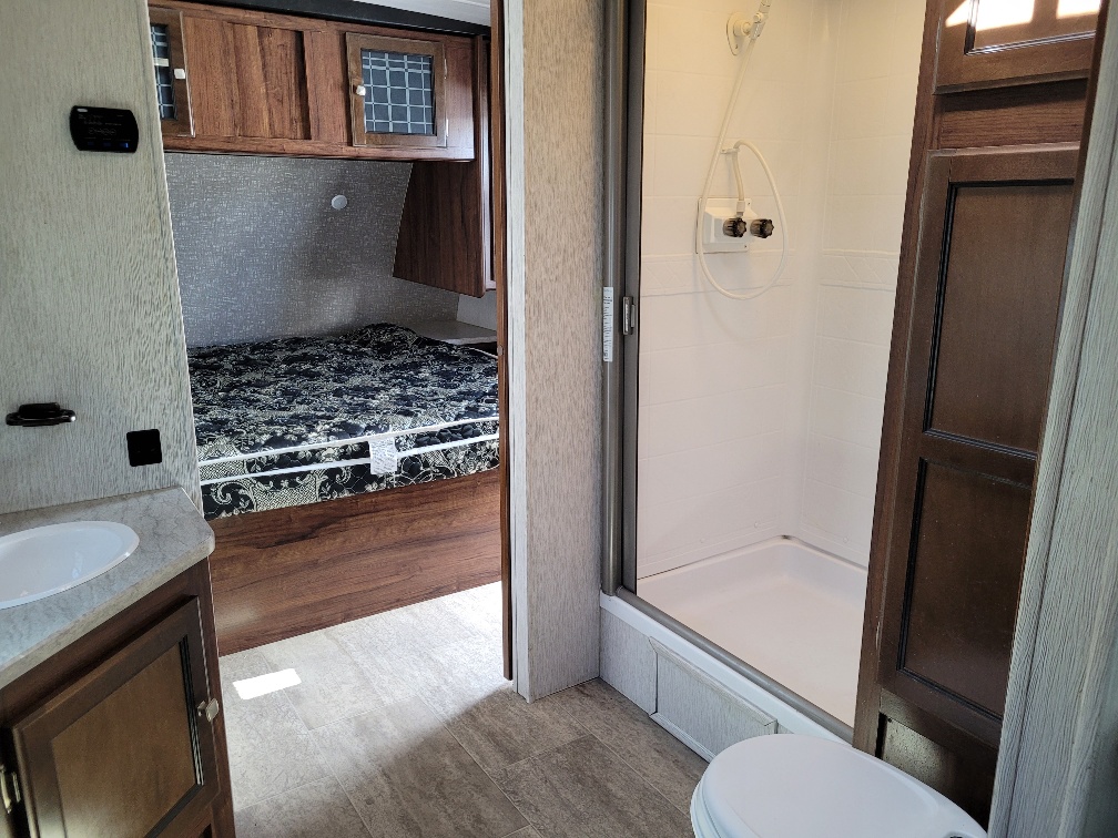 2019 Heartland Wilderness WD 2500 RL - Image 8