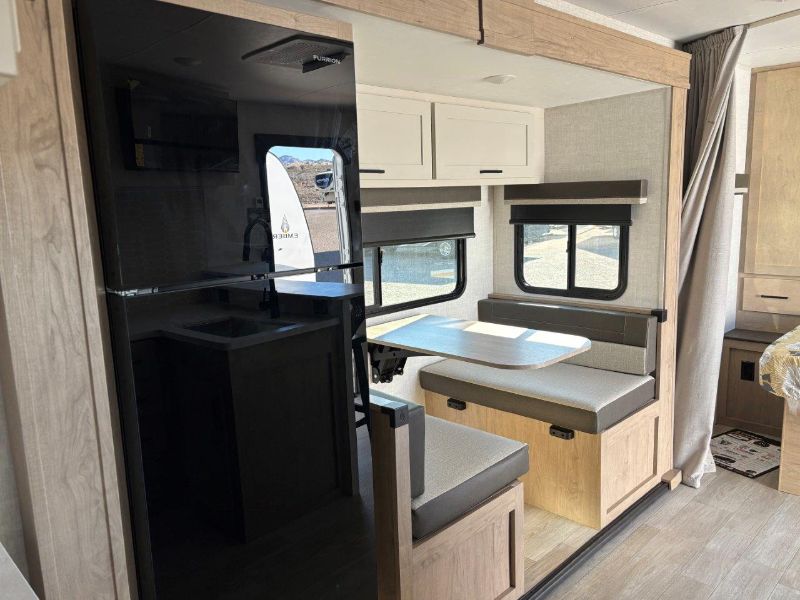 2026 Ember RV E-Series 22ETS - Image 19