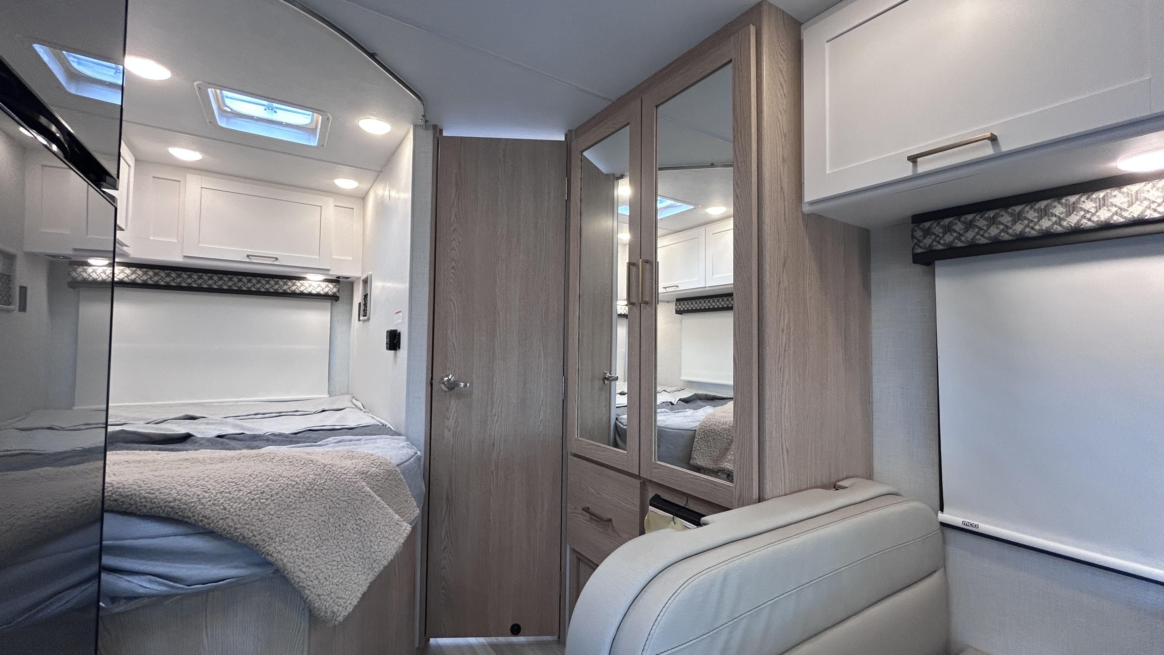 2026 Thor Motor Coach Quantum LC21 - Image 17