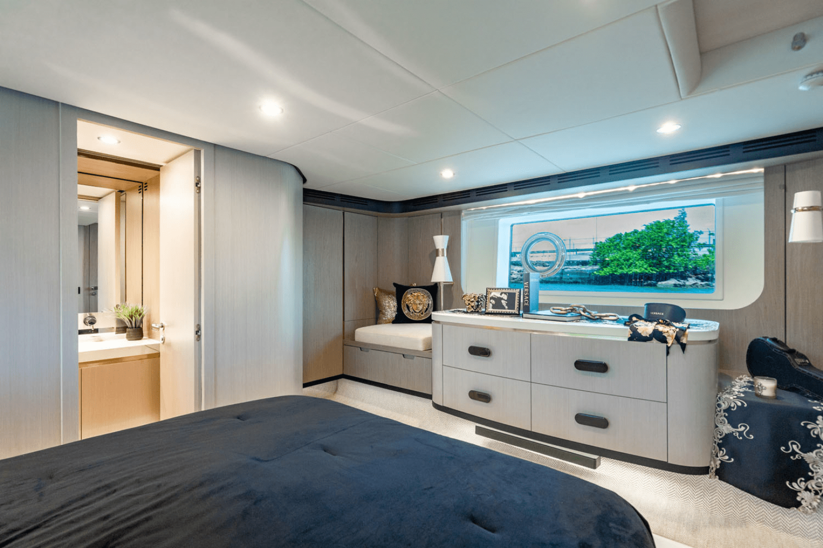 2024 Azimut 60 FLY - Image 25