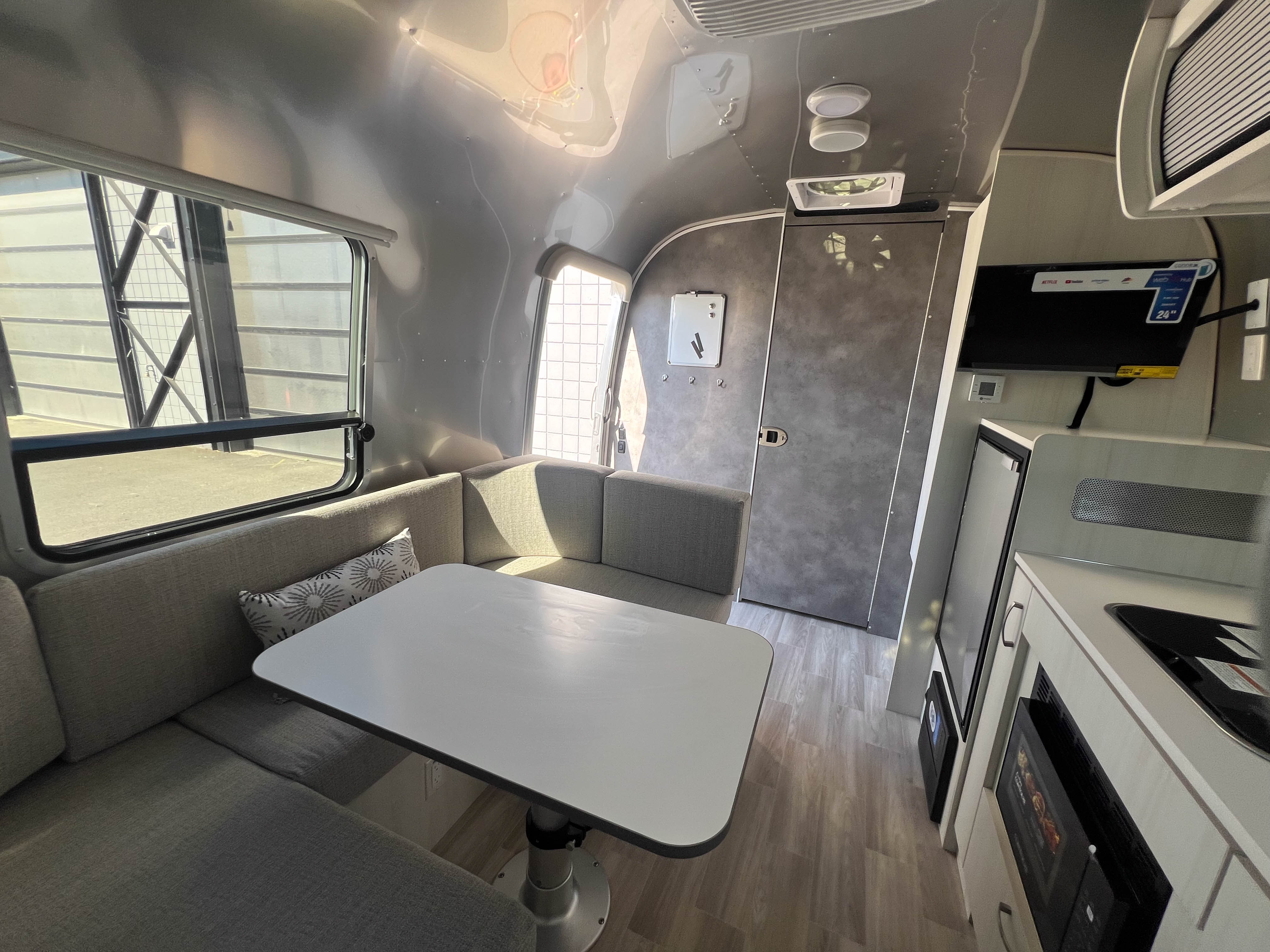 2027 Airstream Bambi 22FB - Image 4