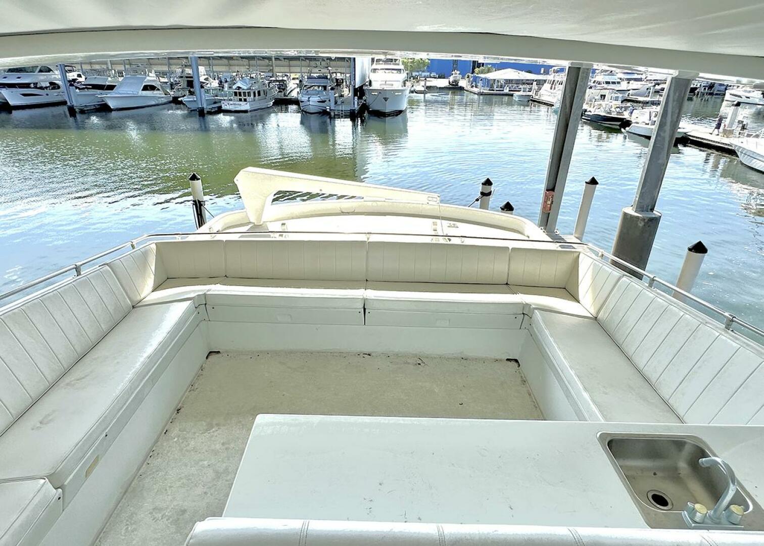 1994 Hatteras Cockpit Motoryacht - Image 5