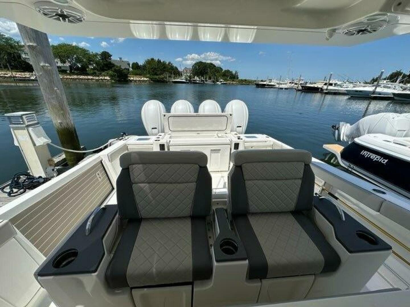 2021 PURSUIT S 428 Sport Base - Image 28