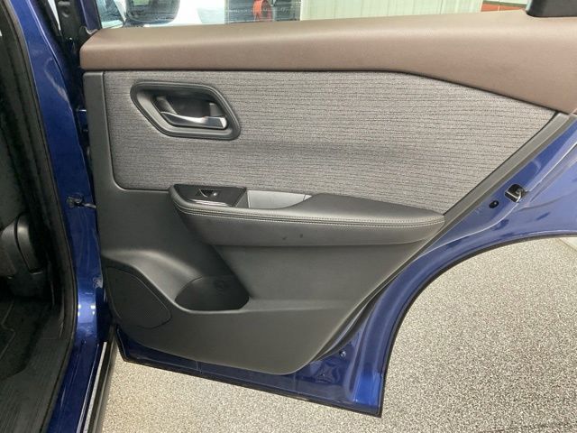 2022 Nissan Rogue Utility 4D SV AWD - Image 22