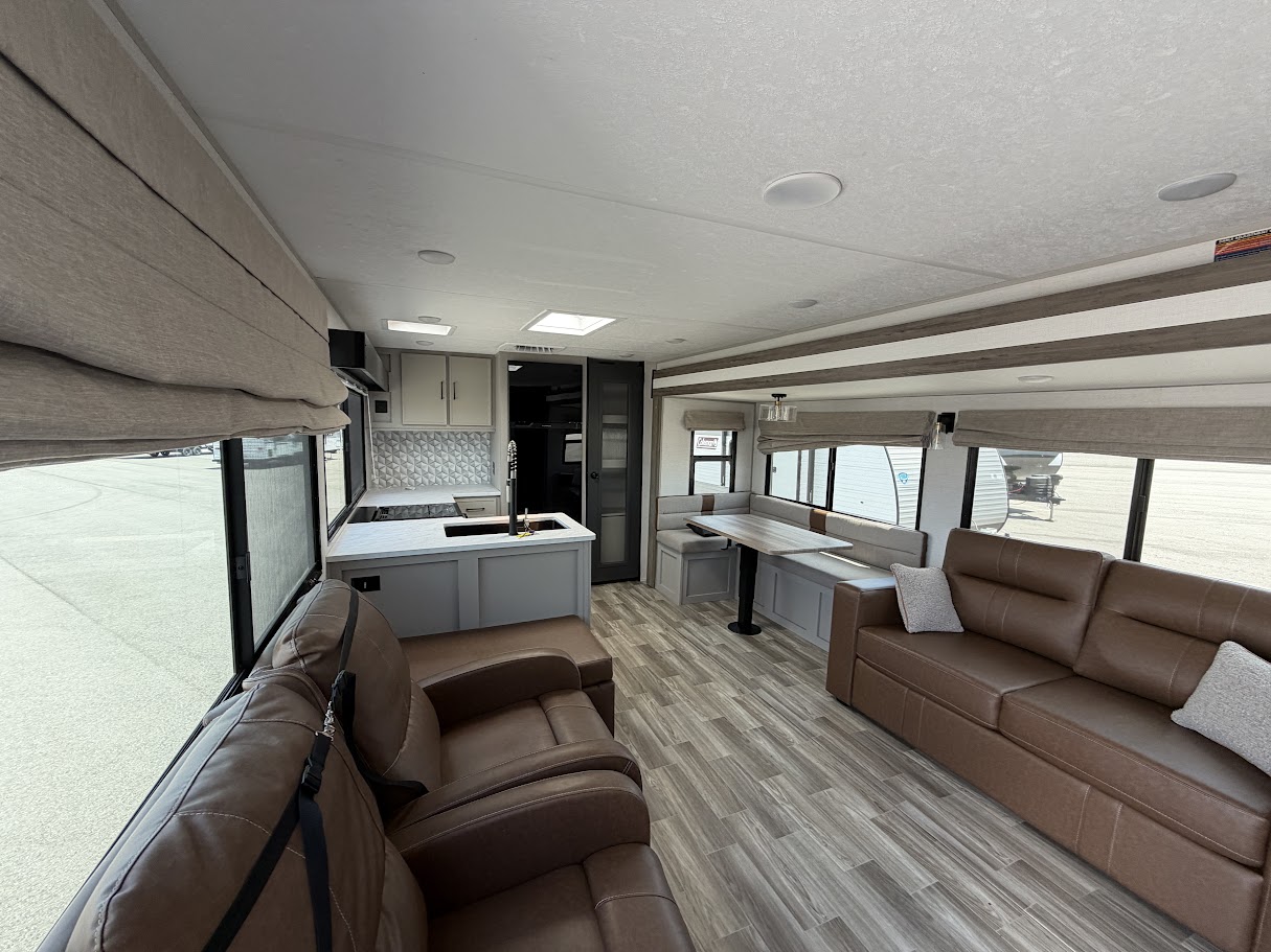 2025 FOREST RIVER VIBE 2600RK - Image 39