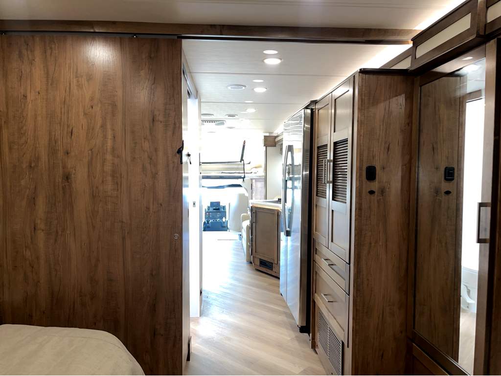 2026 ENTEGRA COACH ACCOLADE 37M - Image 33
