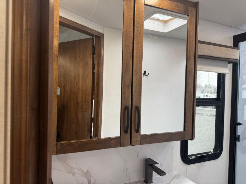 2026 Entegra Coach Esteem XL 32U - Image 36