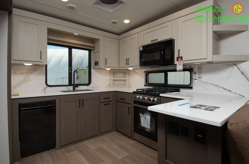 2026 Forest River Blackthorn 3750LK - Image 38