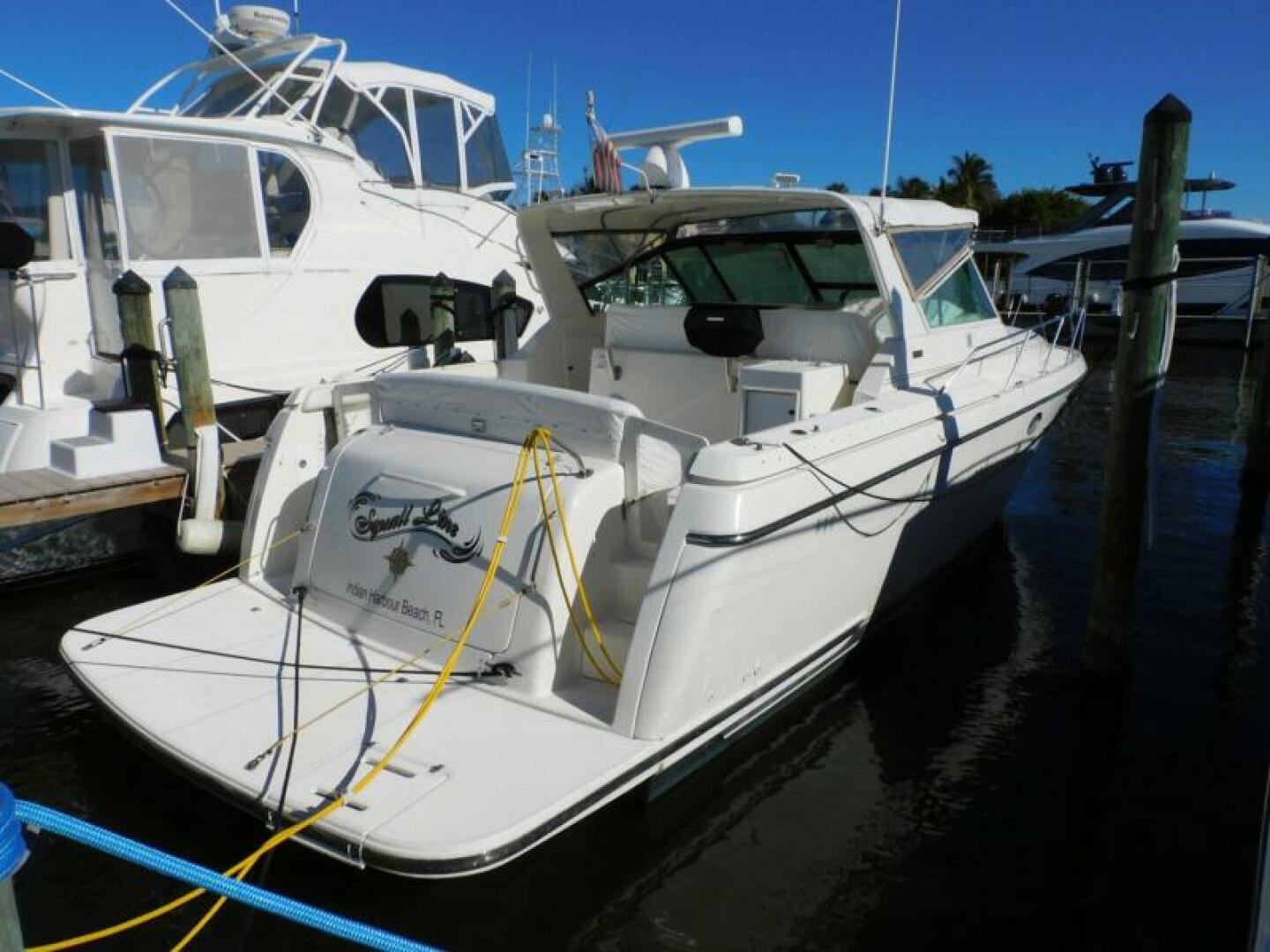 1995 Tiara Yachts 3500 Express - Image 2
