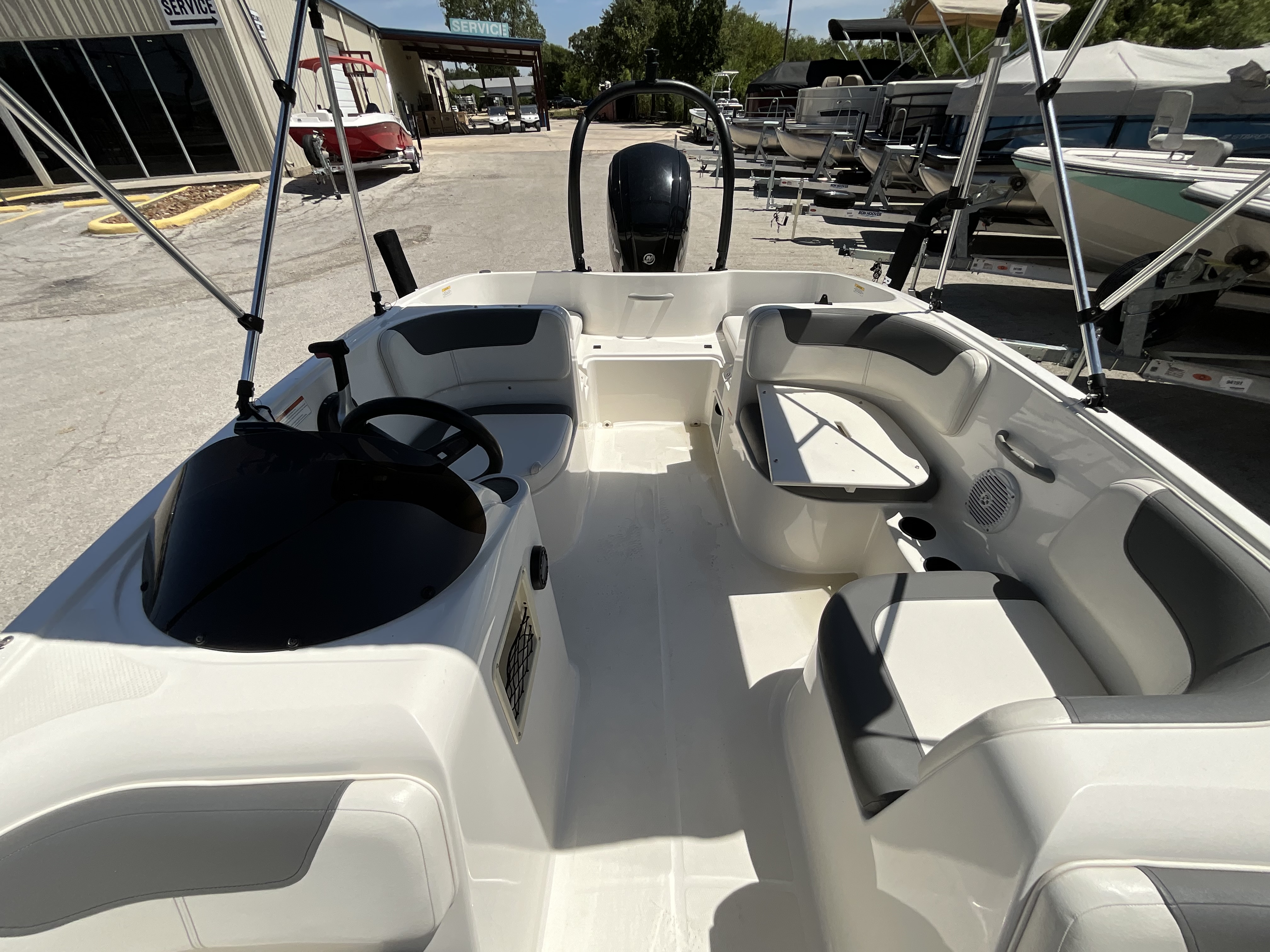 2019 Bayliner E Series Element E16 - Image 19