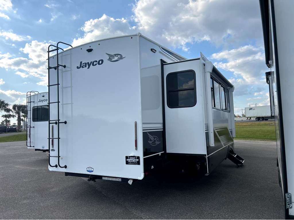 2026 JAYCO EAGLE 335LSTS - Image 4