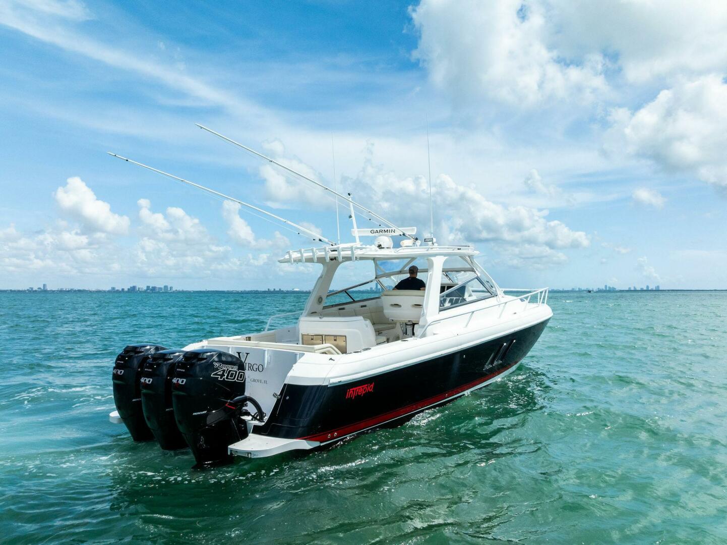 2018 Intrepid 430 Sport Yacht - Image 4