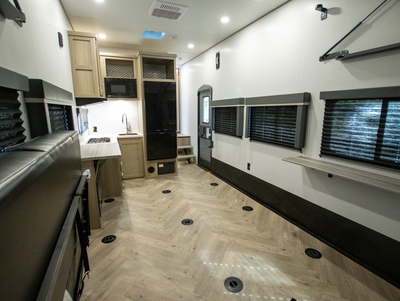 2026 Keystone RV Carbon 321LT - Image 15