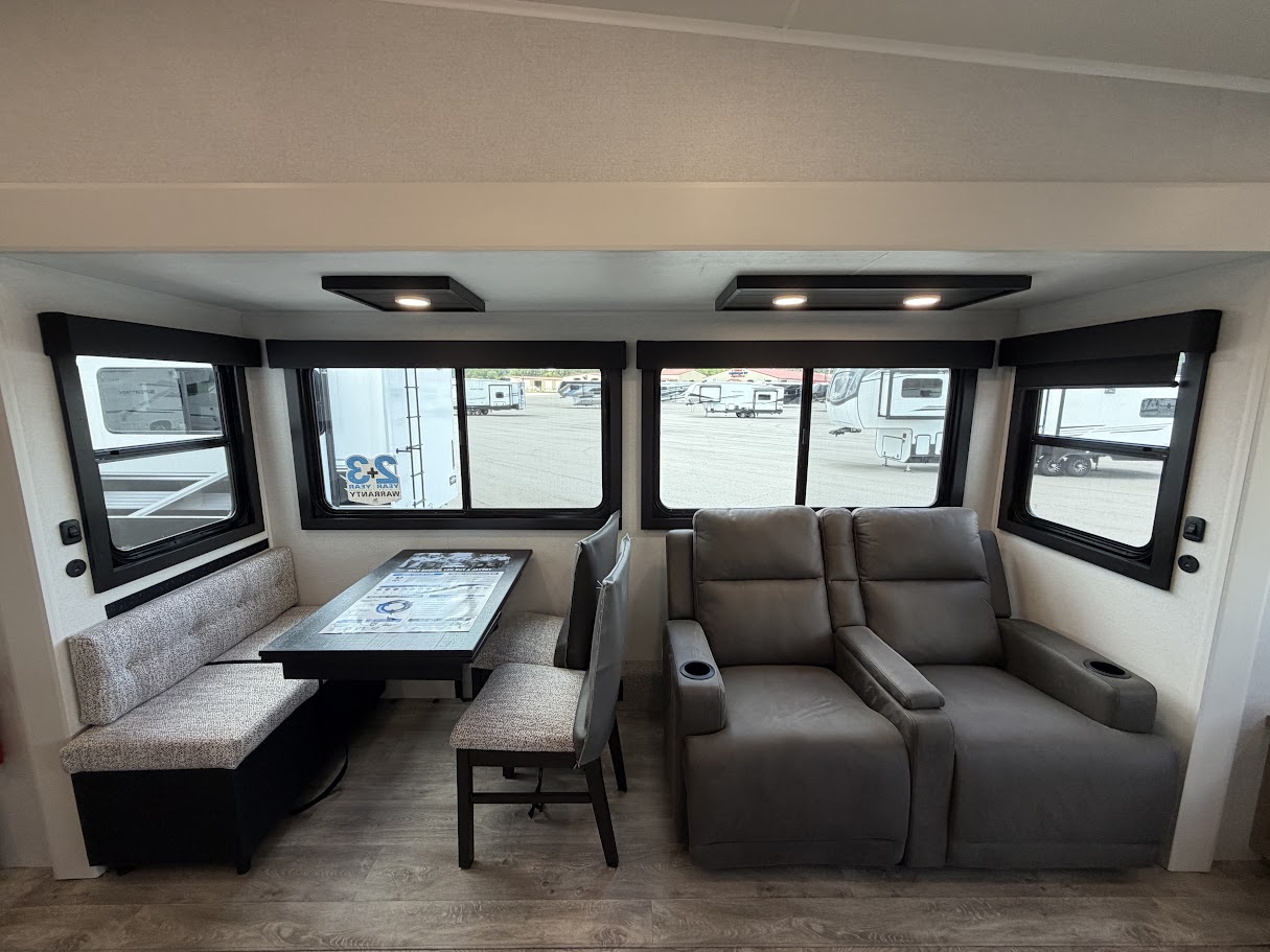 2027 JAYCO EAGLE 321RSTS - Image 10