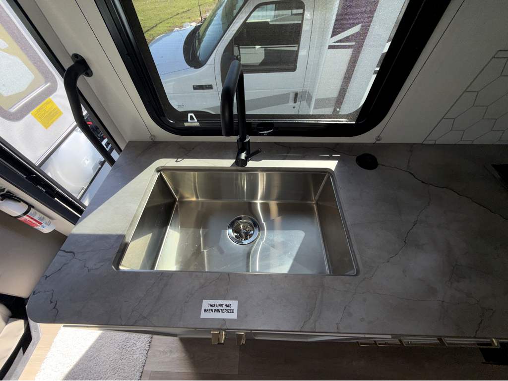 2027 ENTEGRA COACH ODYSSEY 24B - Image 16