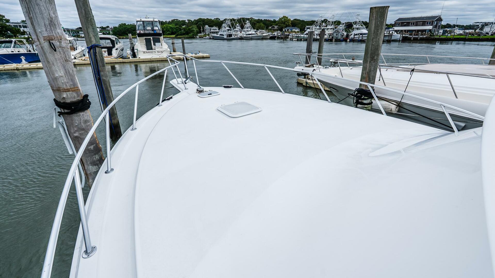 2003 Egg Harbor 42 Convertible - Image 26