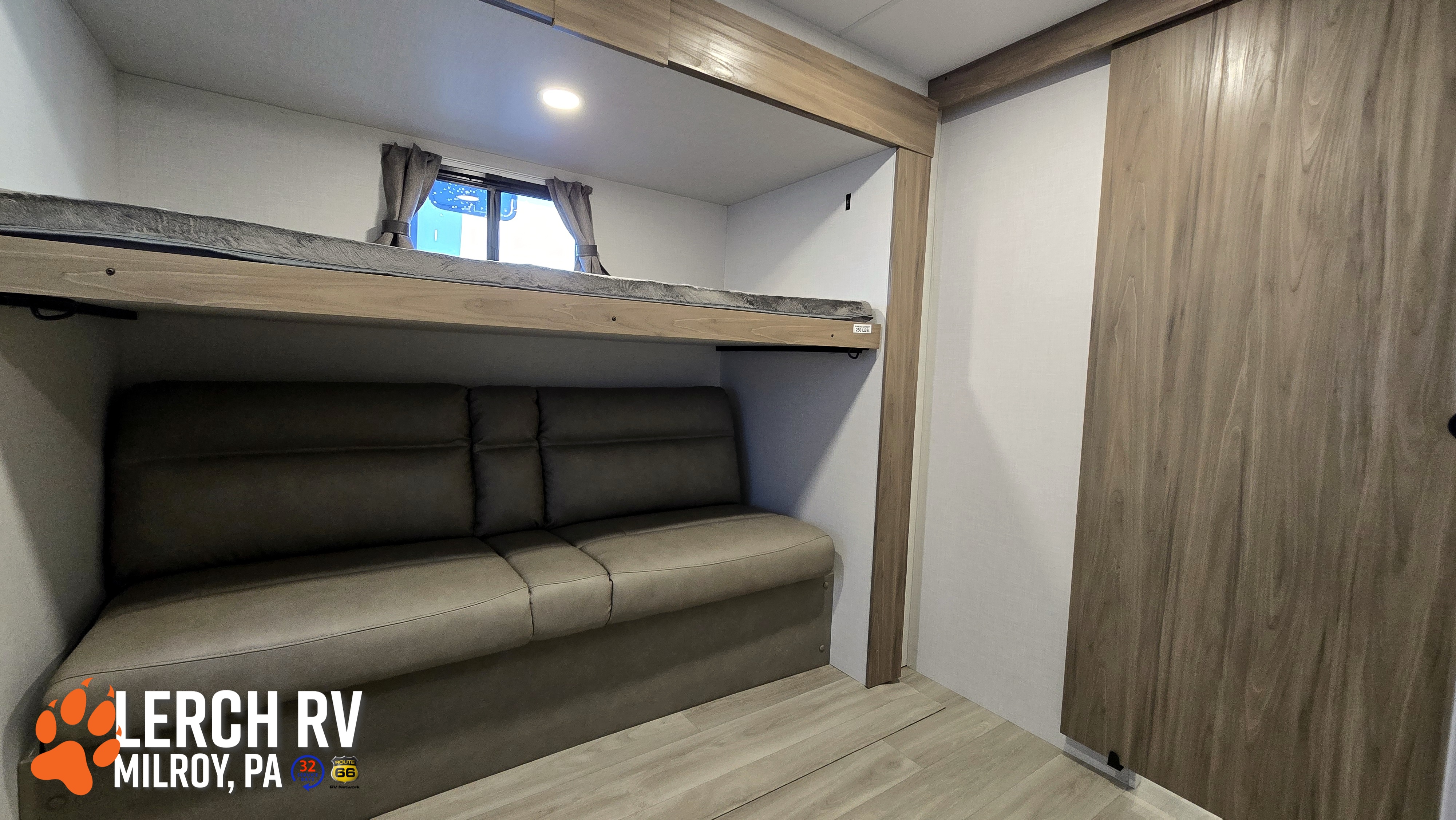 2027 KZ RV Sportsmen SE 332BHKSE - Image 34