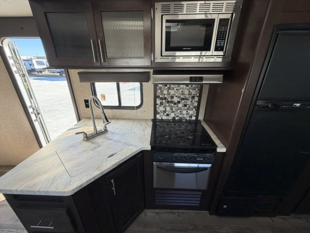2018 CHEROKEE GREY WOLF 26DBH - Image 11