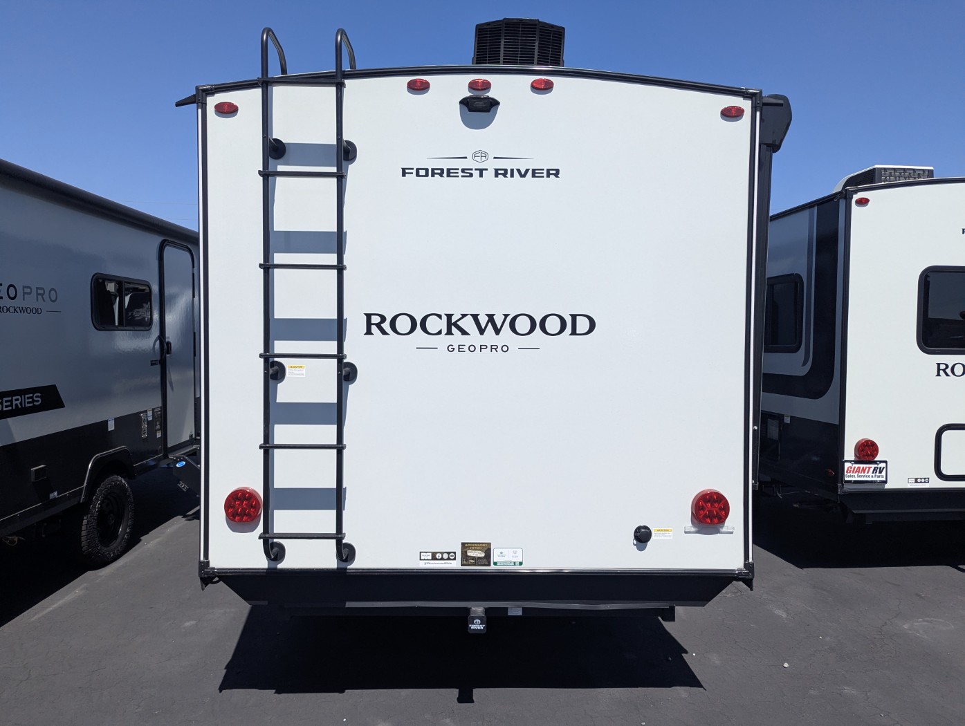 2027 Forest River Rockwood Geo Pro G20SBH - Image 5