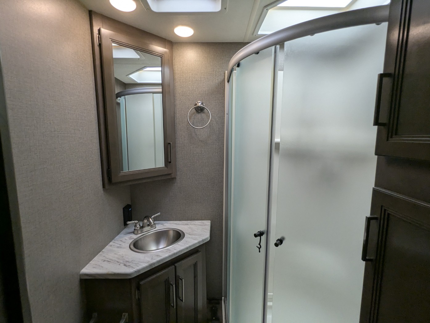 2021 Thor Motor Coach Freedom Traveler A30 - Image 21