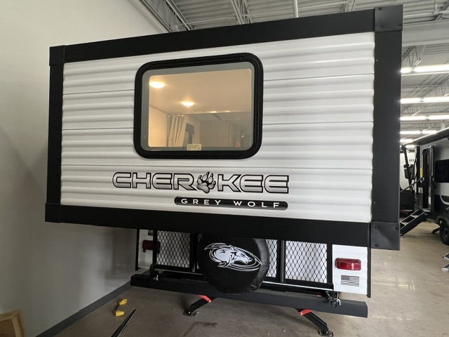 2026 CHEROKEE GREY WOLF 19SM - Image 6