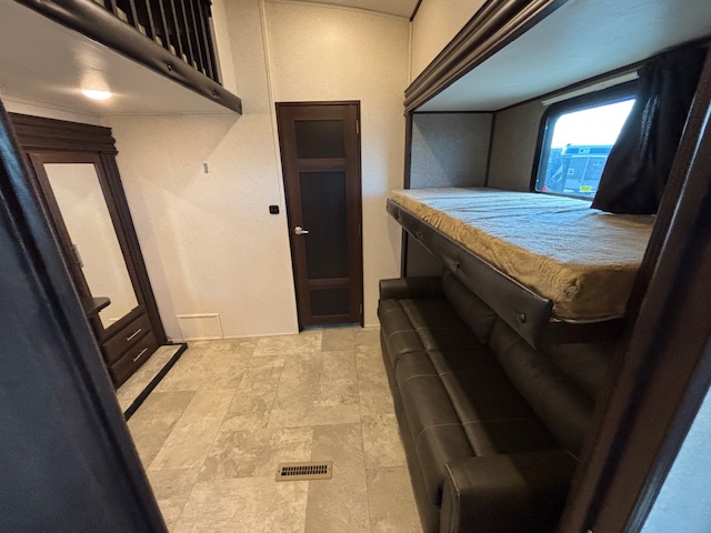 2018 Jayco North Point 379DBFS - Image 29