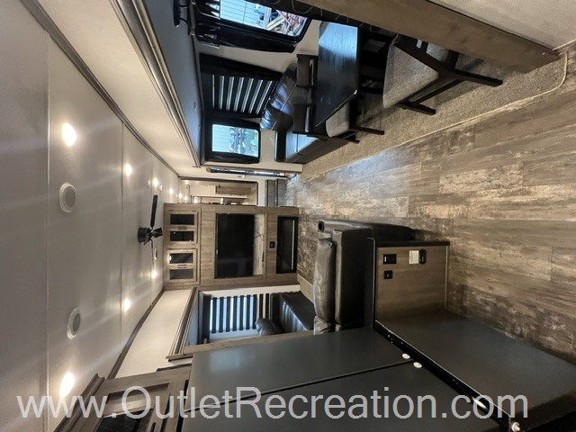 2022 Forest River Sabre 37FBT - Image 11