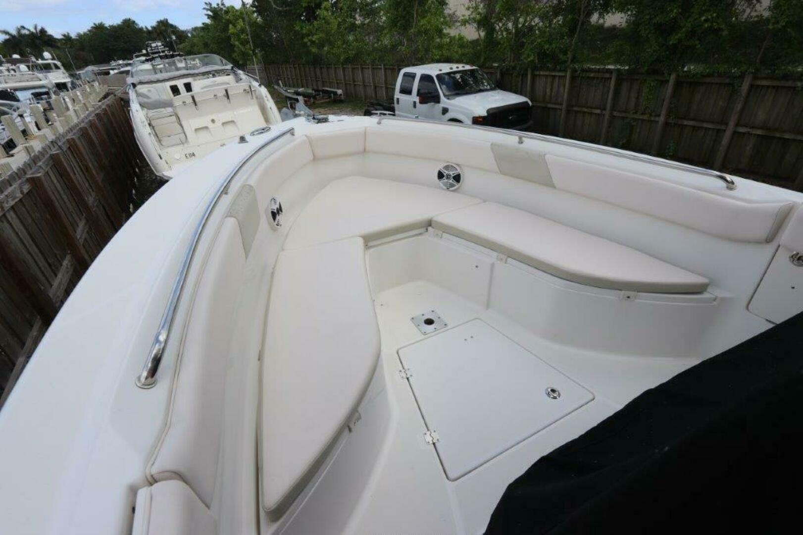 2017 Robalo R260 Center Console - Image 17